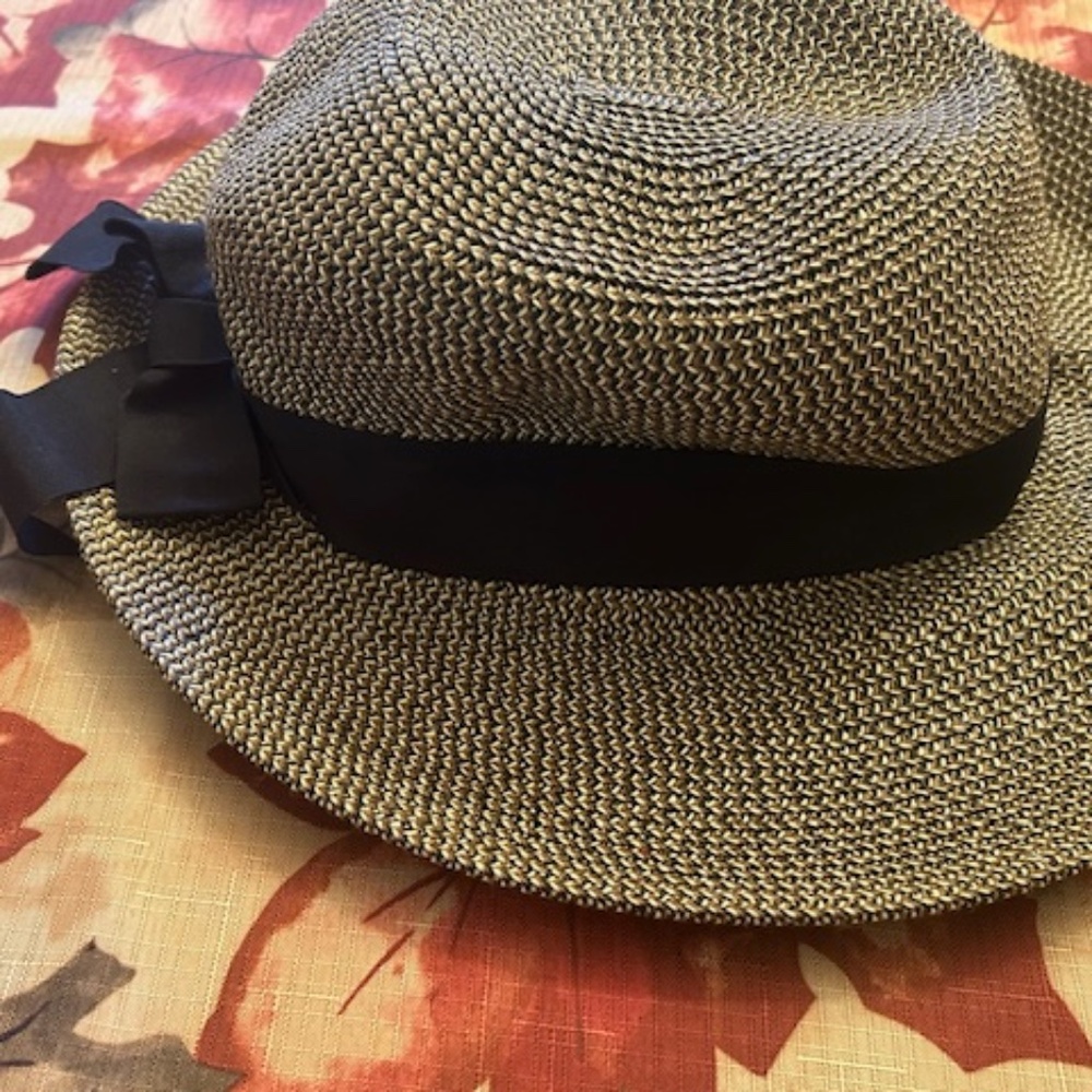 Hat - Picture 2 of 7
